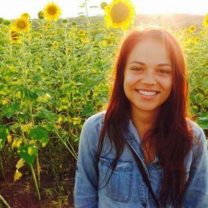 Meet your Posher, Shaina